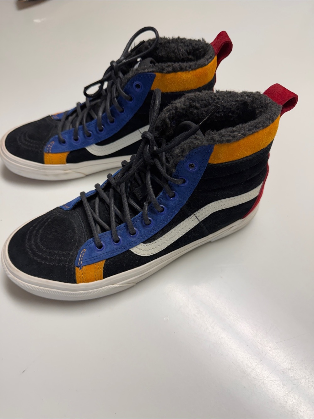 Vans SK8 High Skate multi color. 7.5 Men’s / 9 Women’s . Please see pictures